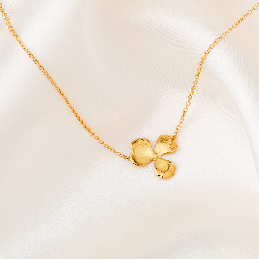 Trefle necklace in 18k gold