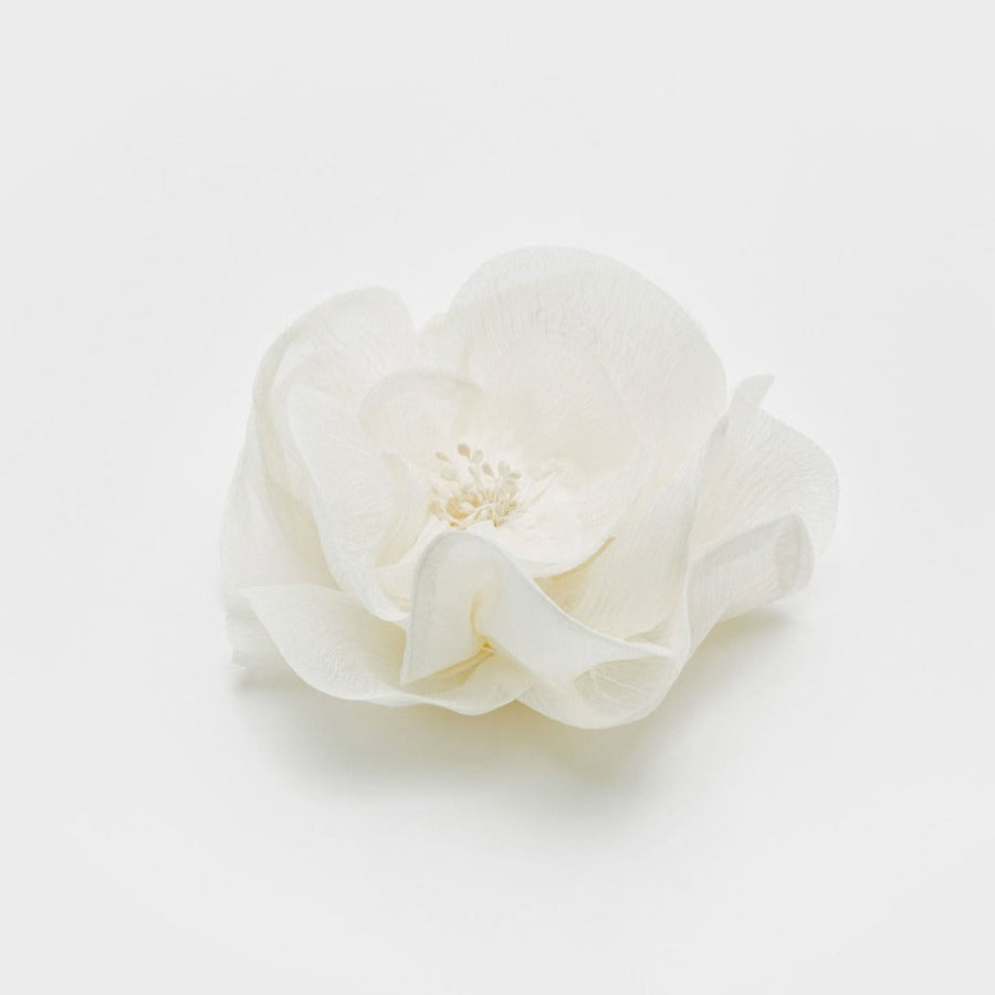 broche fleur Rosier en mousseline de soie blanc  ivoire