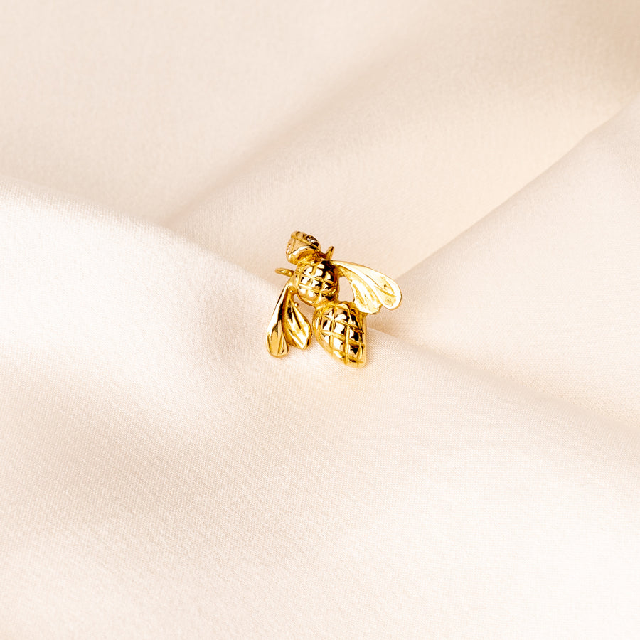 18K gold bee pin
