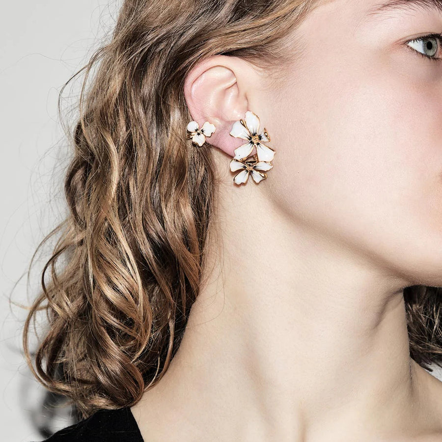 ONE - Boucle d'oreille Trèfle noir et blanc clou/clip